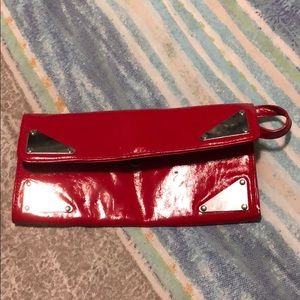 Red clutch